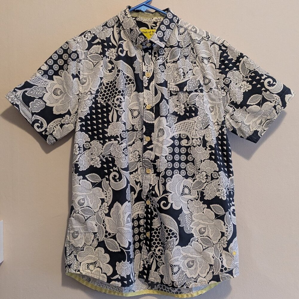 Blue and White Floral Button-Down by *Descendant of Thieves, Dres Ladro.